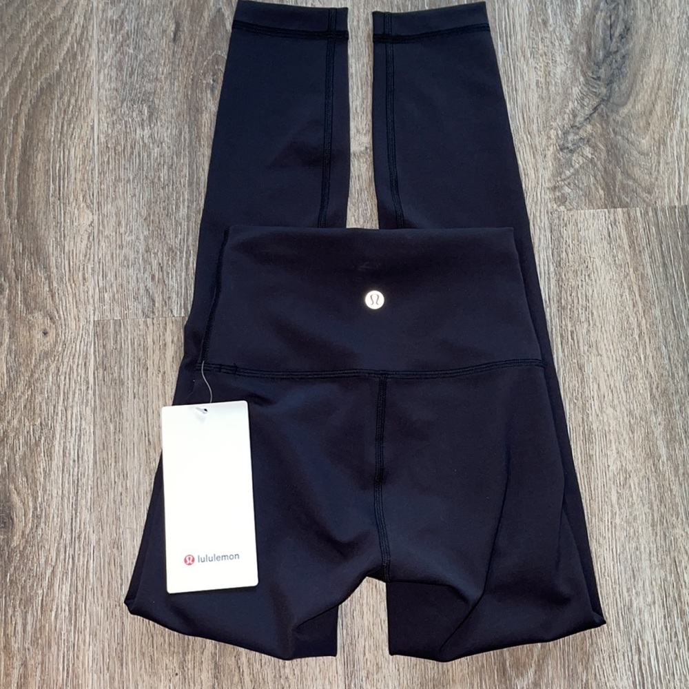 Lululemon Wunder Train HR Tight 25” Size 0